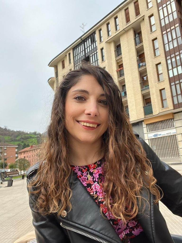 Silvia, Administración y gestión documental